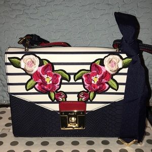 Aldo | Navy blue and white purse